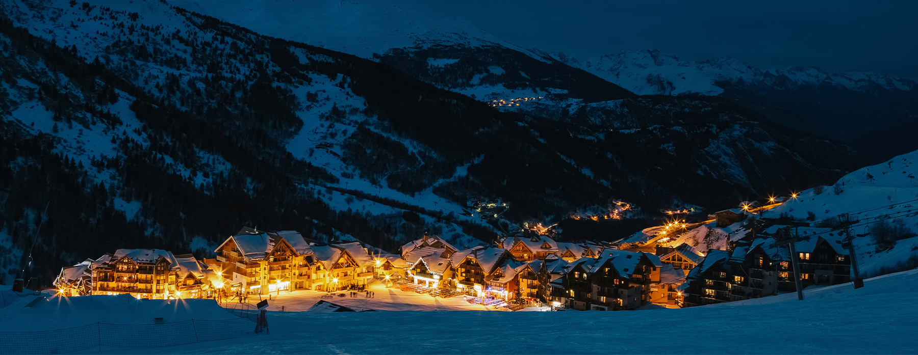 The Oak Bar Terrace Our outside terrace is spacious with heated umbrellas